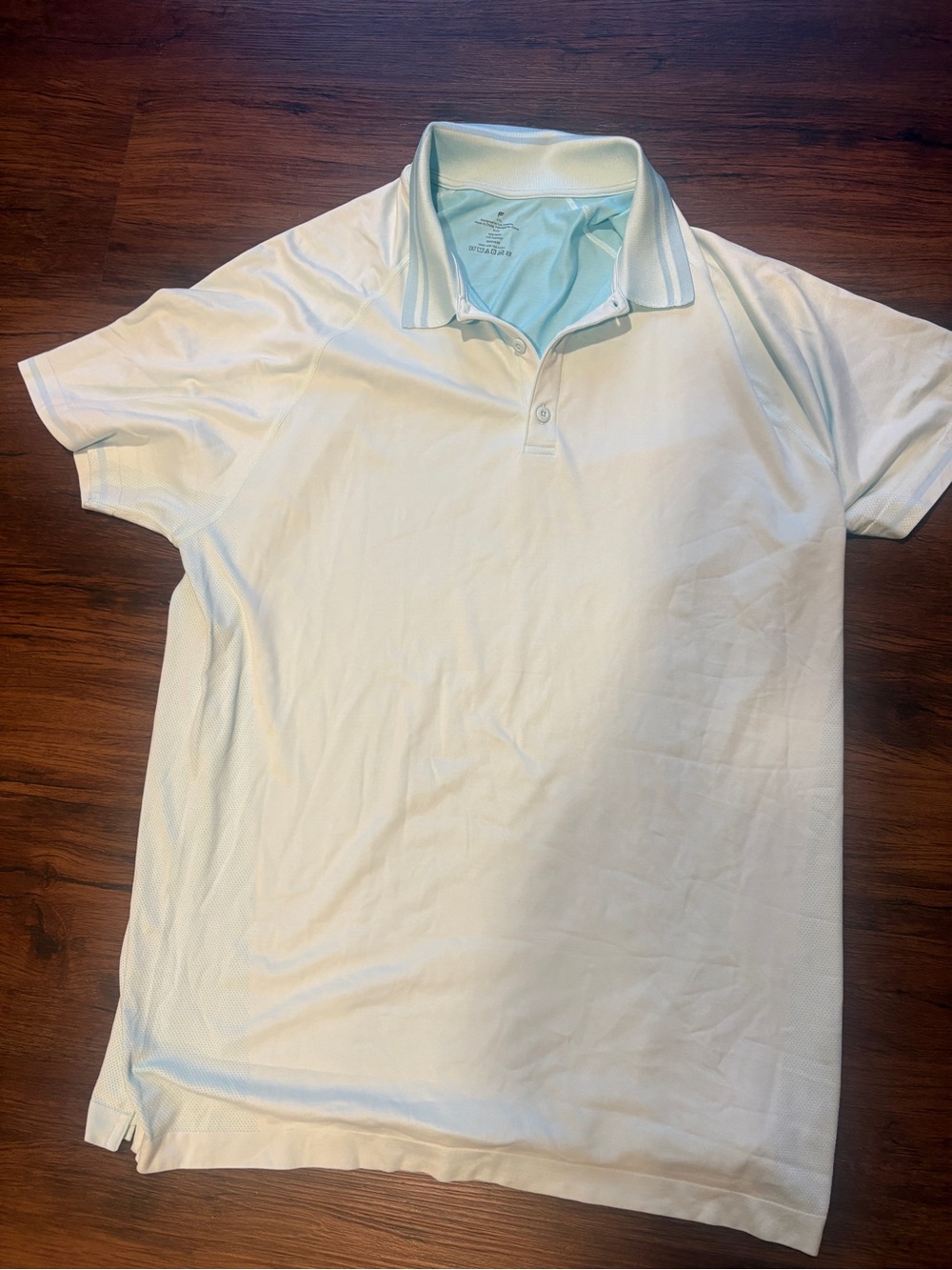 Fabletics Men’s Performance Polo, Light/Ice blue Men’s Polo with Contrast Collar